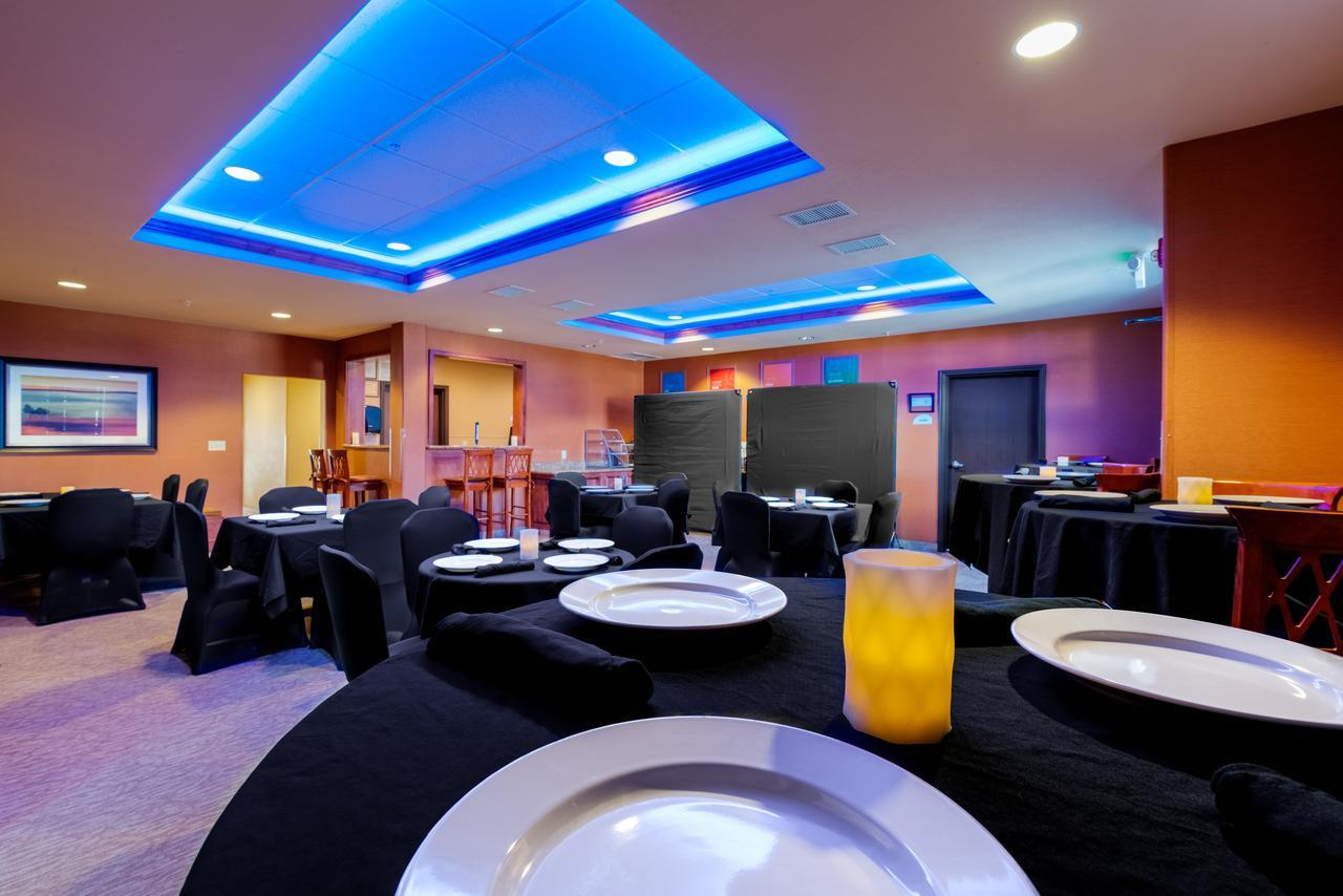 Grand Vista Hotel Parachute מראה חיצוני תמונה